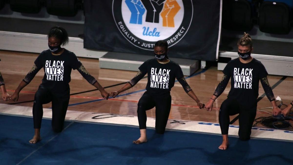 Comitetul Olimpic International, în conflict cu Black Lives Matter după ce interzice promovarea sportivilor care îngenunchează în semn de protest