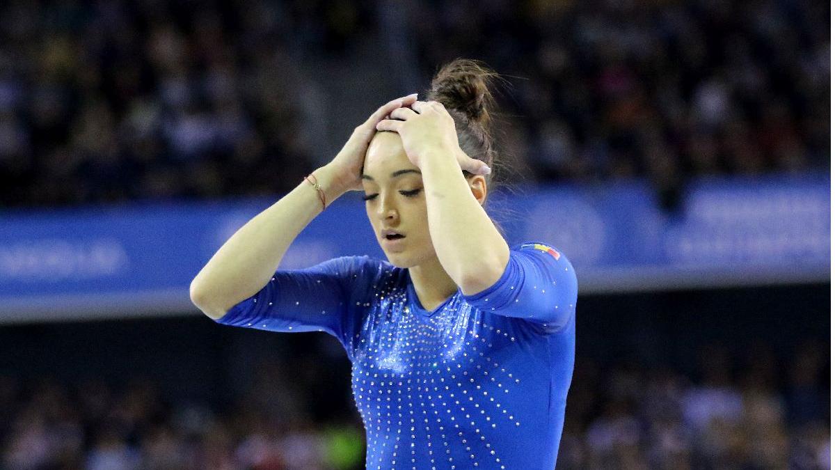 Larisa Iordache accidentată în calificările pentru finala la bârnă, rămâne în concurs