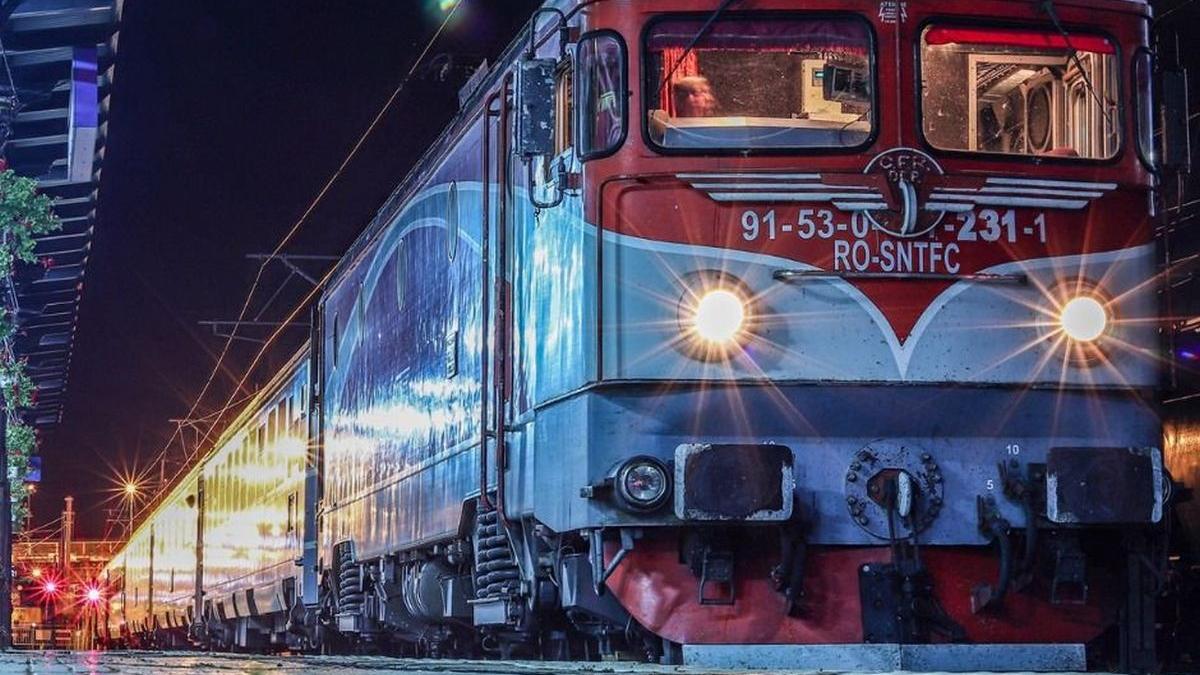 Alte două locomotive CFR s-au stricat: "Avarii majore înregistrate la sistemul de alimentare cu energie electrică"