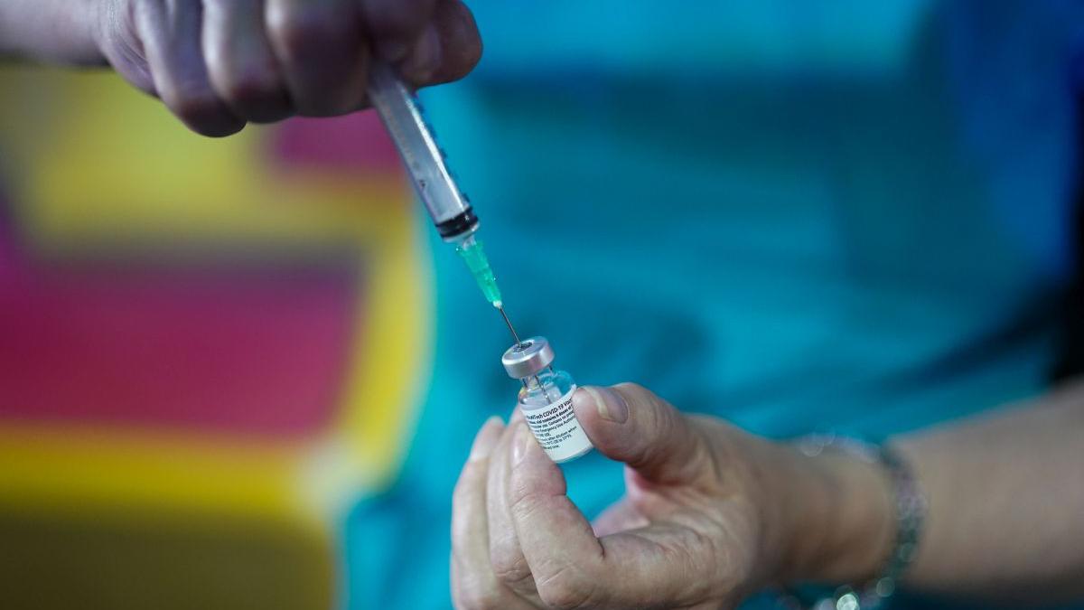 O femeie care și-a pierdut mama infectată cu coronavirus în spital, apel către medici: „Dacă vă pasă de pacienți, vaccinați-vă!” 