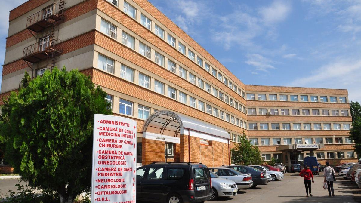 Bolnavii de COVID din Spitalul Municipal Rîmnicu Sărat au rămas fără medicamente