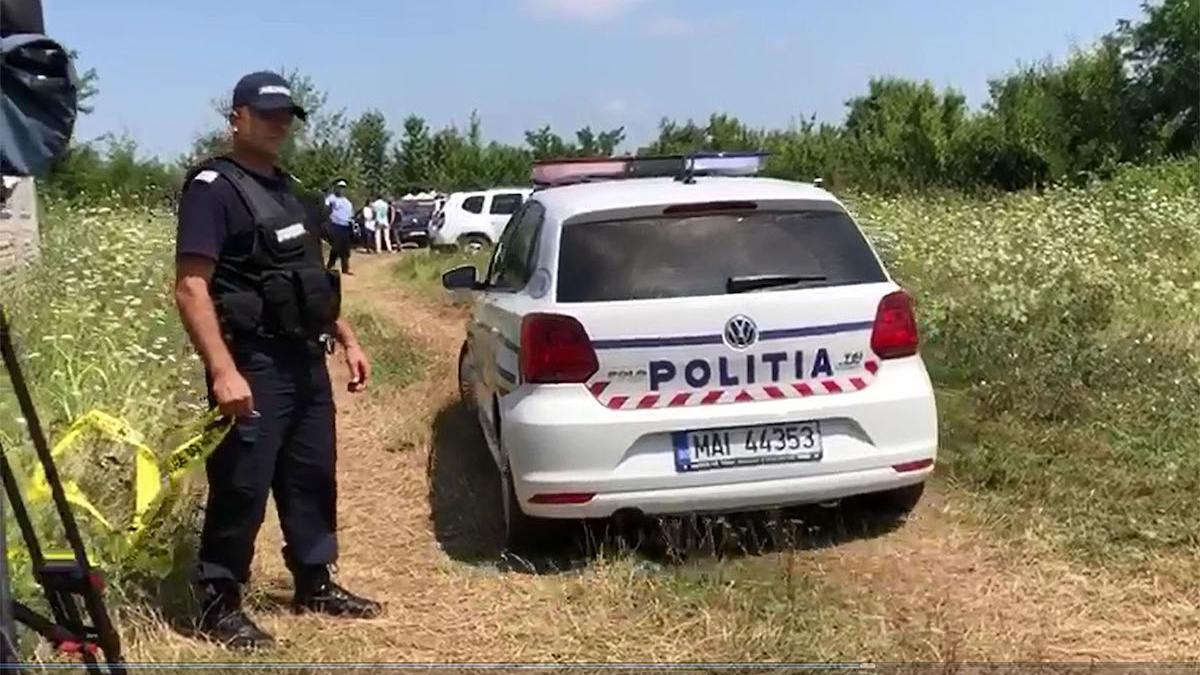 O femeie și-a abandonat copilul într-o pungă după ce a născut, iar apoi a sunat la 112