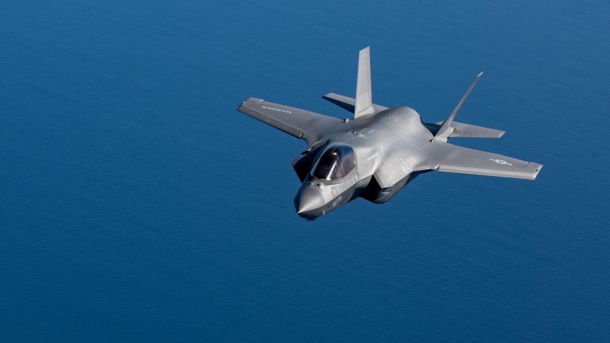 F35