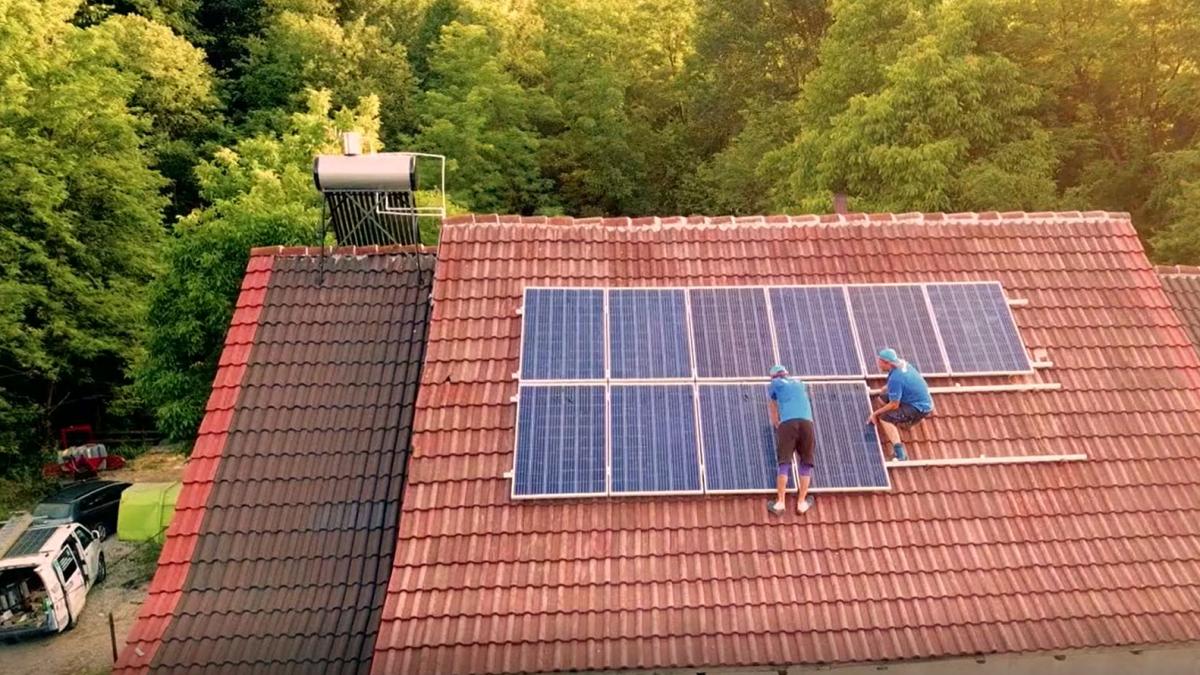 Programul Casa Verde Fotovoltaice s-a relansat. Statul plăteşte 90% din valoarea totală a proiectului