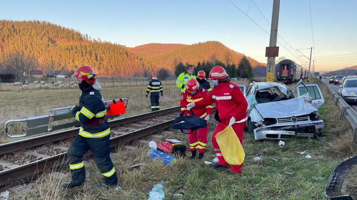 accident-masina-tren-suceava