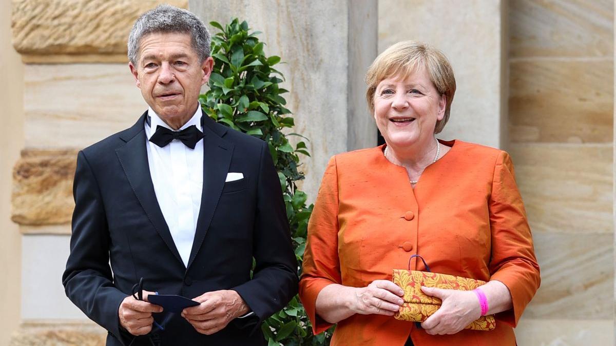 Joachim Sauer Angela Merkel