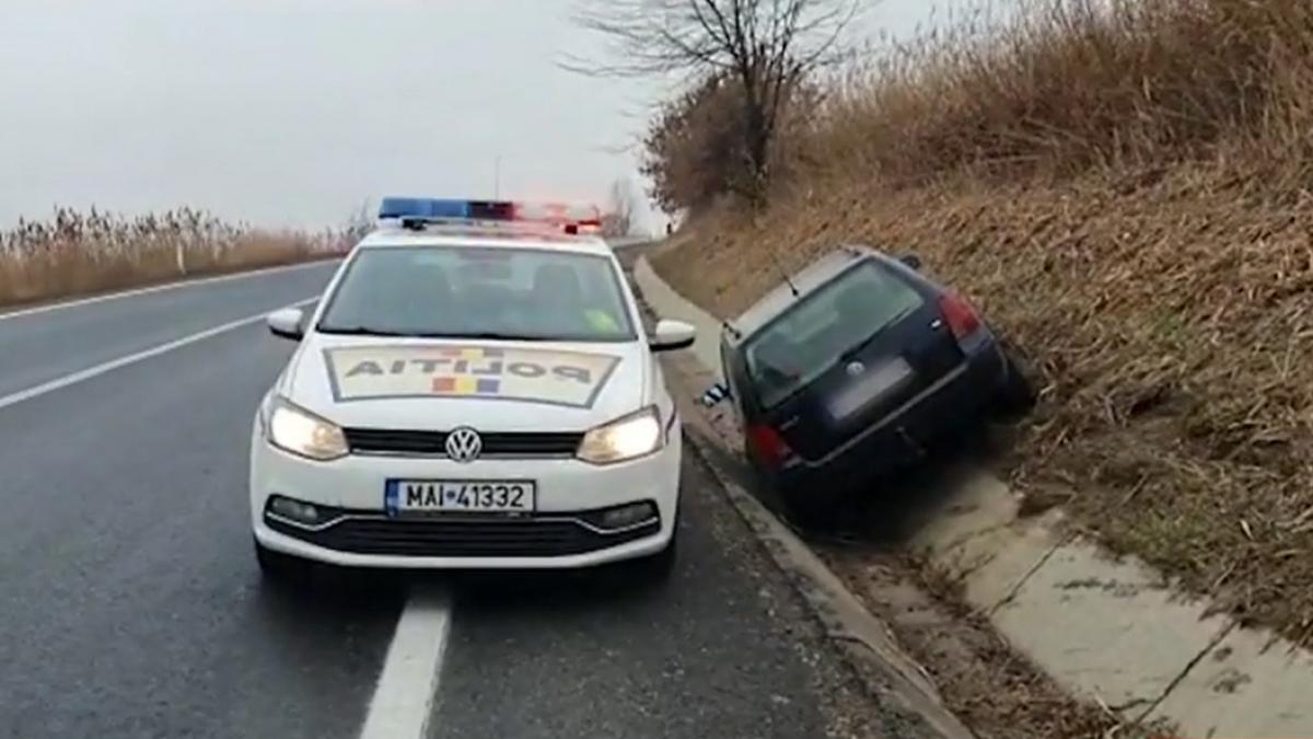 Crime terifiante la Vaslui! Un bărbat şi-a măcelărit soţia şi fiul cu toporul, apoi a făcut accident de circulație