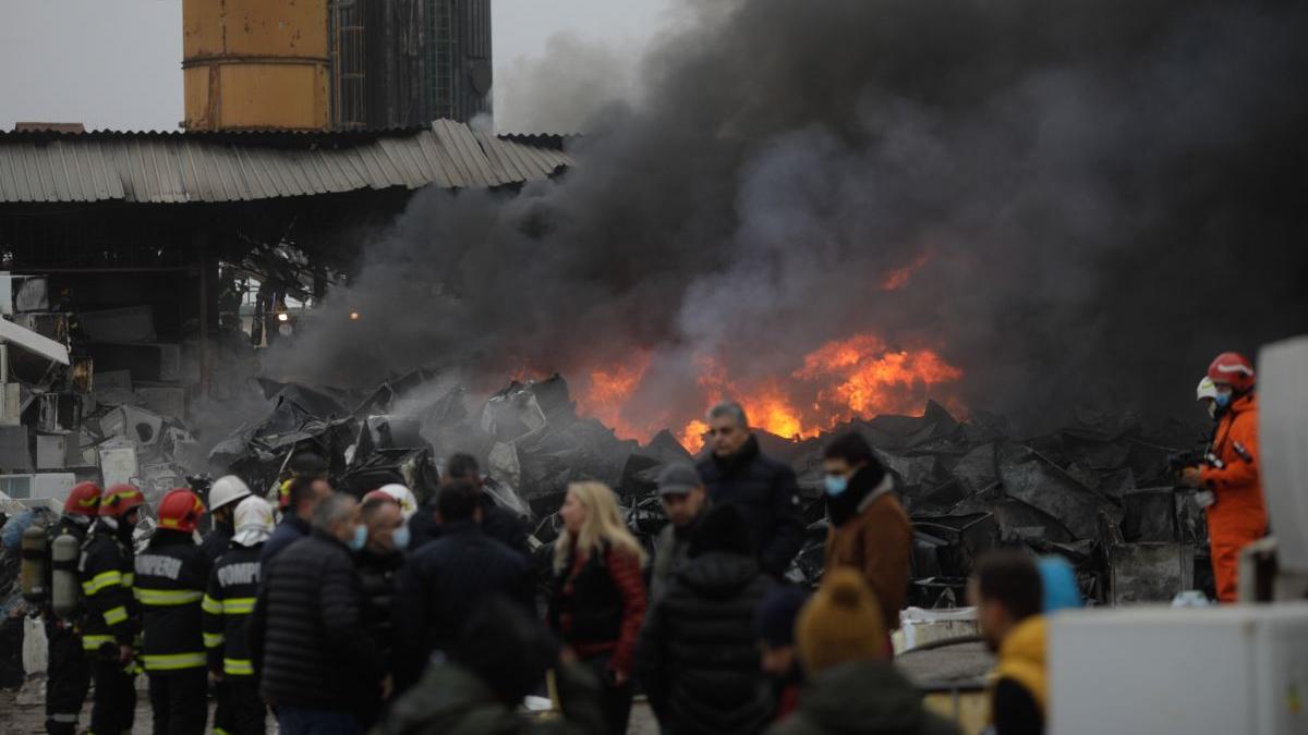 incendiu-popesti-leordeni-depozit-autorizatie-incendiu