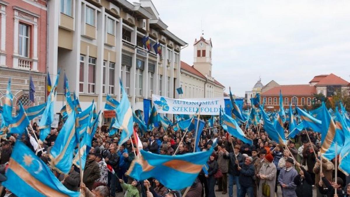 Un nou pas spre autonomia Ținutului Secuiesc. Carte de identitate secuiască pentru locuitorii din Covasna și Harghita