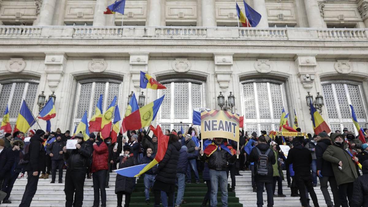 protest parlament aur decembrie 2021 certificat verde