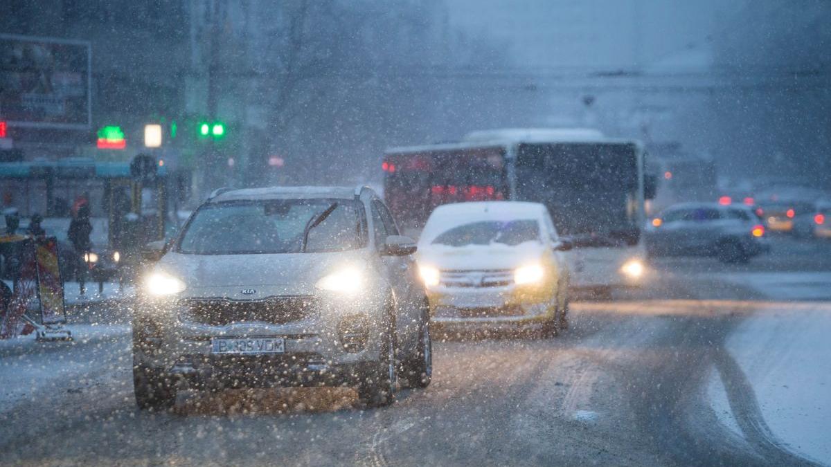 Cod galben de ploi, ninsori și polei în România. Avertizare meteo pentru 17 județe