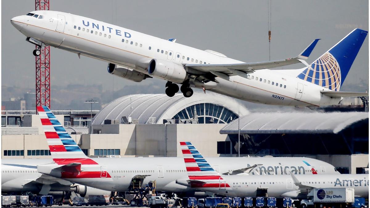 United Airlines, aeroport