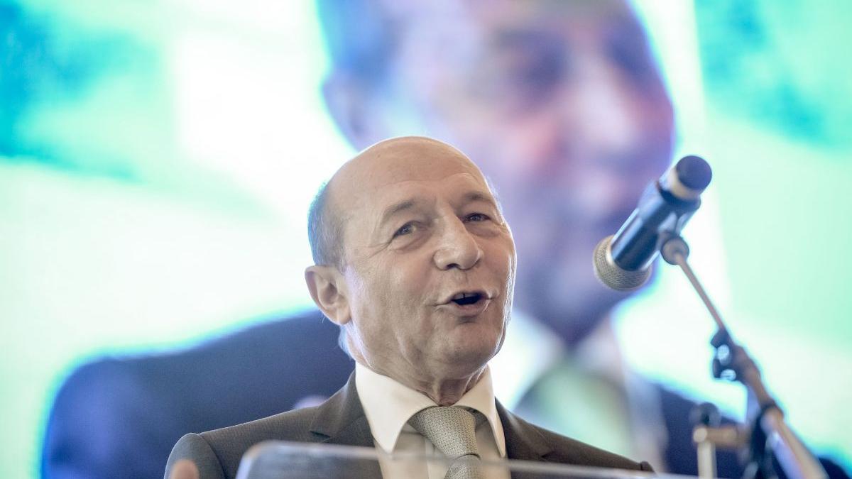 traian basescu