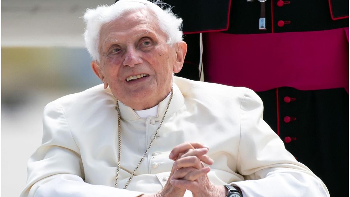 Papa Benedict al XVI-lea