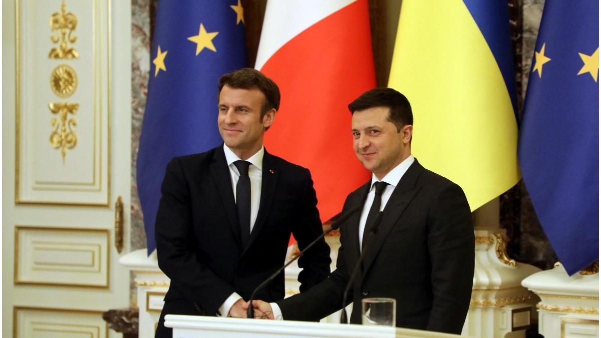 Volodimir Zelenski  Emmanuel Macron