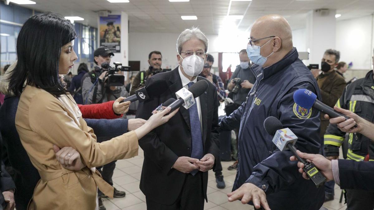 comisar european paolo gentiloni gara de nord bucuresti