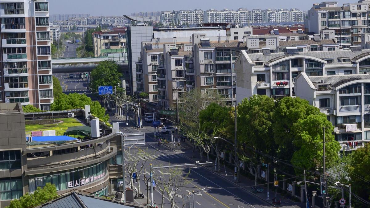 "Nu am mai mâncat de zile întregi”. Locuitorii din Shanghai sunt forțați să stea acasă în carantină