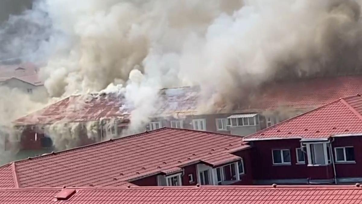 incendiu bloc ostroveni ramnicu valcea