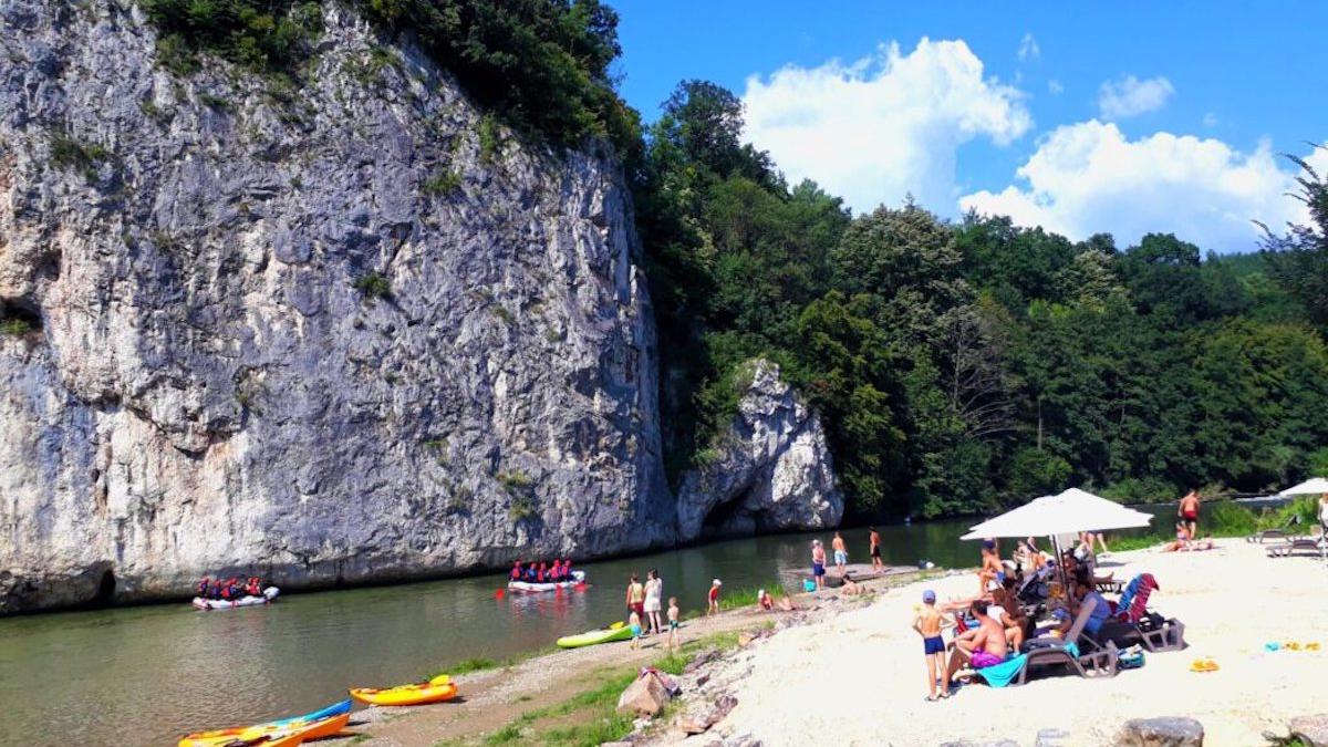 plaja salbatica romania arata thailanda