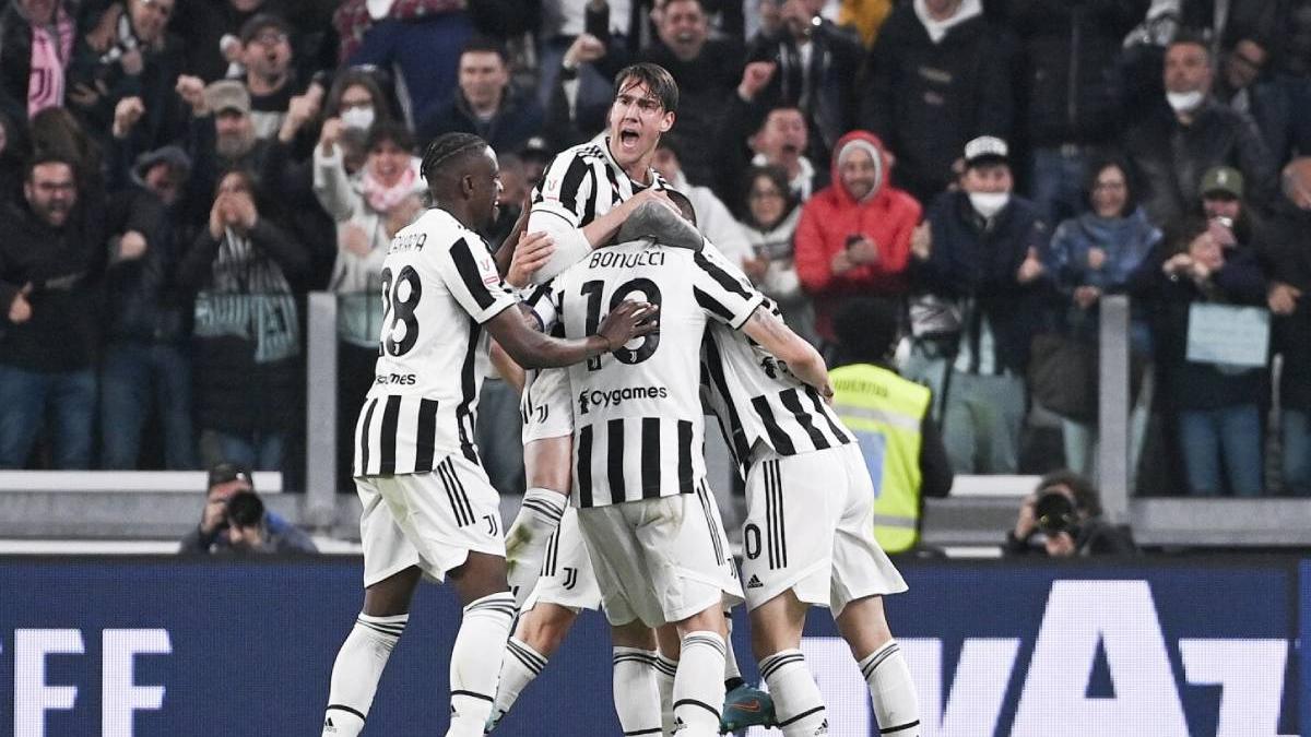 juventus prima data fara trofeu de 11 ani fiorentina mai spera la un loc de conference league