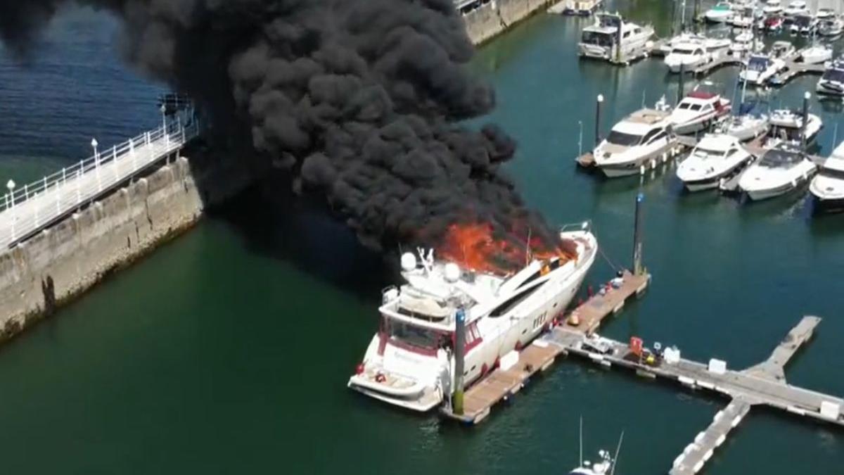 incendiu yacht marea britanie