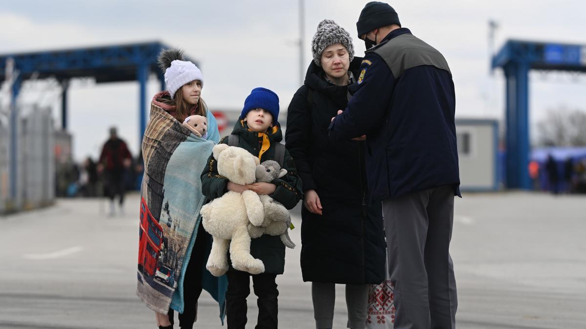 Relaţia dintre România şi Ucraina după 100 de zile de război