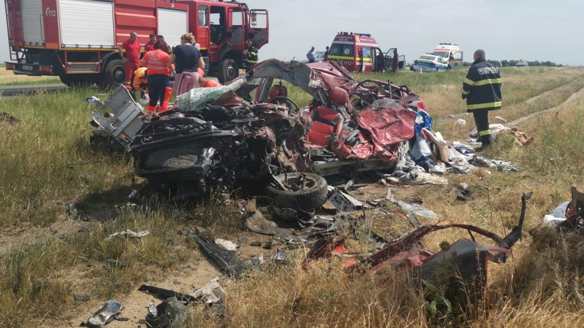 Accident cumplit pe DE 584, în Brăila. Două persoane au murit