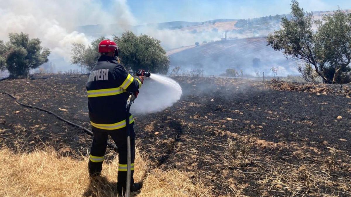 incendiu grecia atena pompieri romani