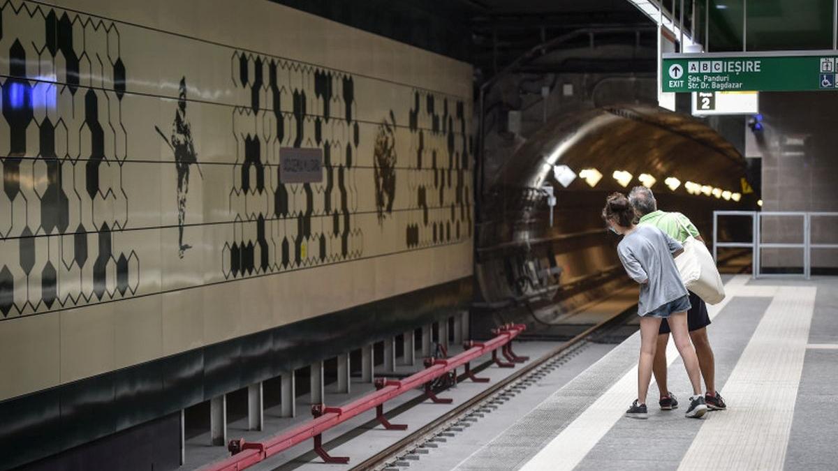 Trafic de coșmar astăzi în București! Metrourile vin la 10 minute