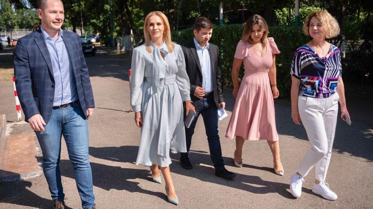 gabriela firea caravana tineretul in miscare