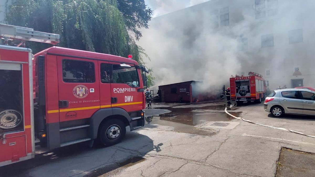 incendiu opera nationala bucuresti 4 august 2022