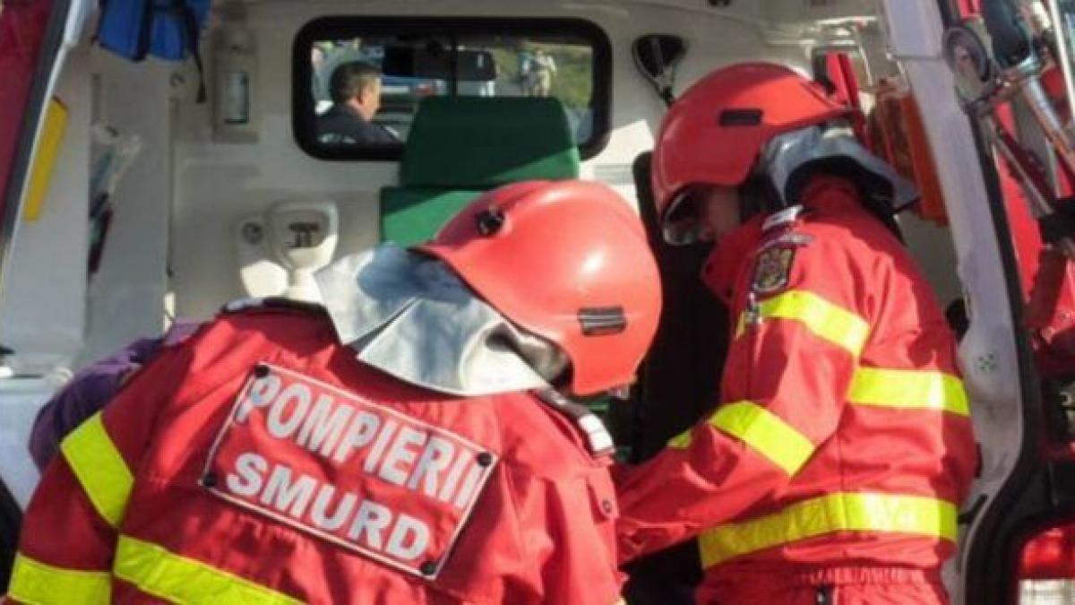 Accident grav pe DN 1A, în Prahova. Două persoane sunt încarcerate