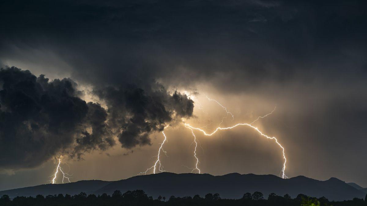 Cod galben de vreme severă în România! Avertizare meteo pentru jumătate din țară