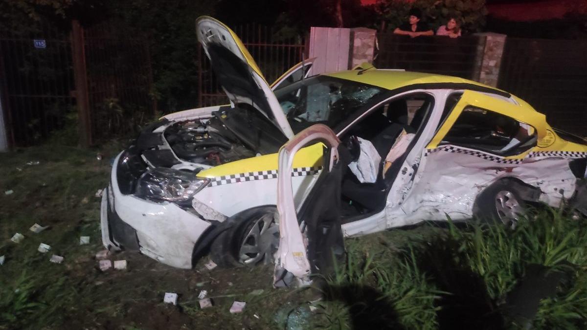 accident taxi balesti gorj 25 august 2022