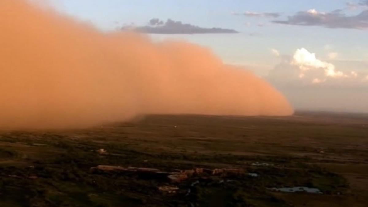 Badai-debu-dalam-istilah-Arabnya-haboob