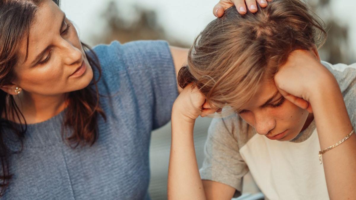 cum ajutam un adolescent sa depaseasca momentele dificile