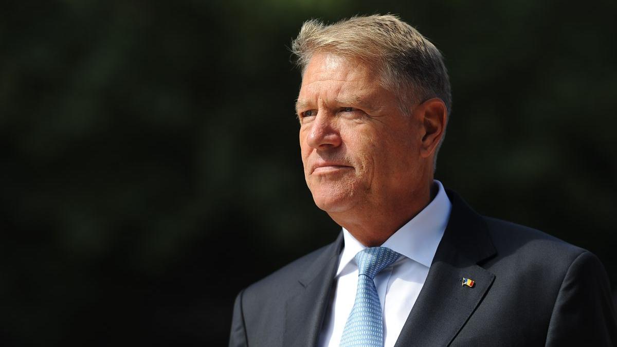 klaus iohannis semnat carte condoleante regina elisabeta