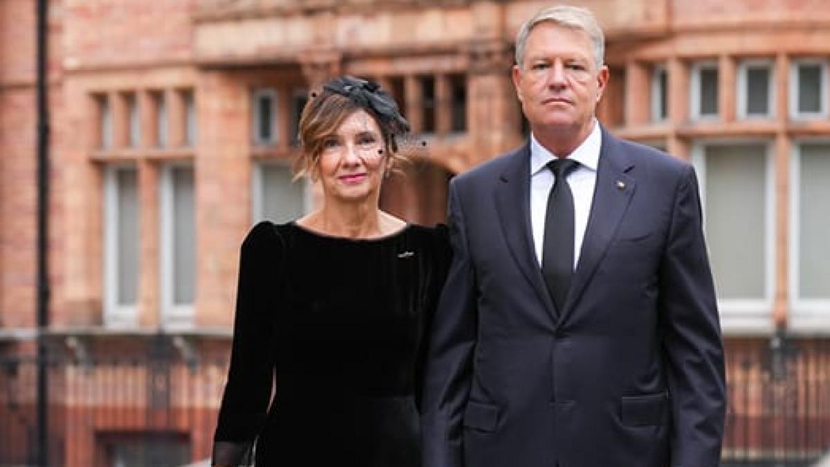 klaus carmen iohannis funeralii regina elisabeta tinuta prima doamna