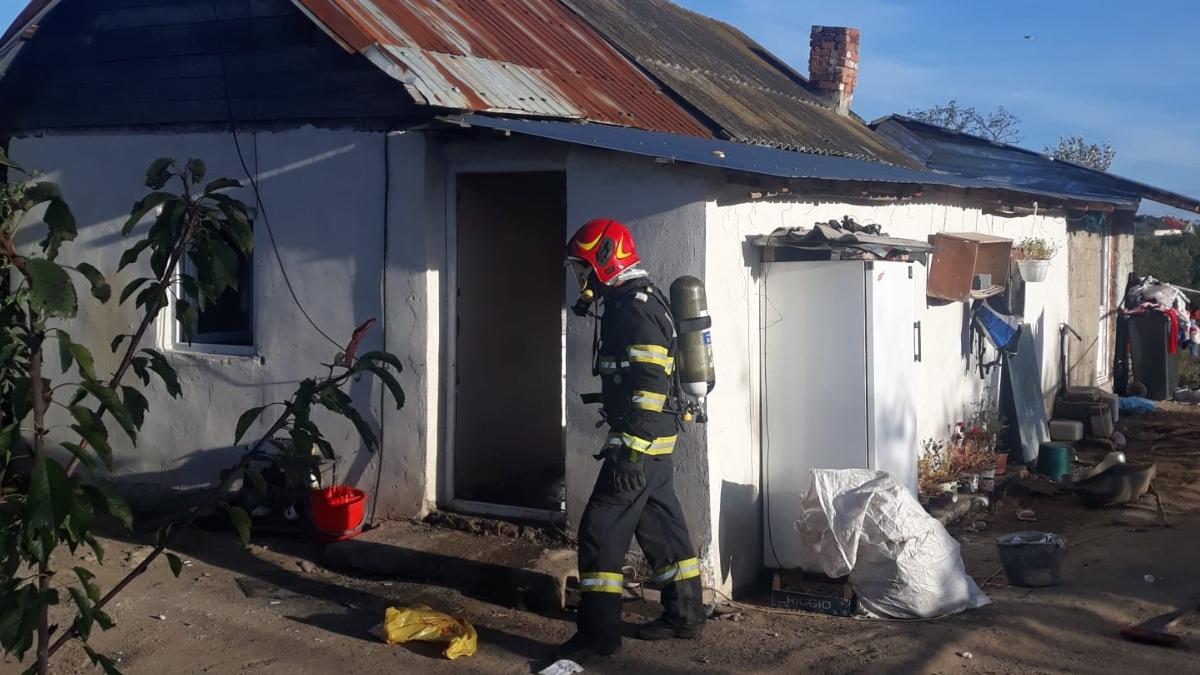 incendiu casa arges