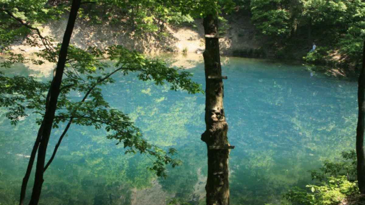 lacul albastru maramures