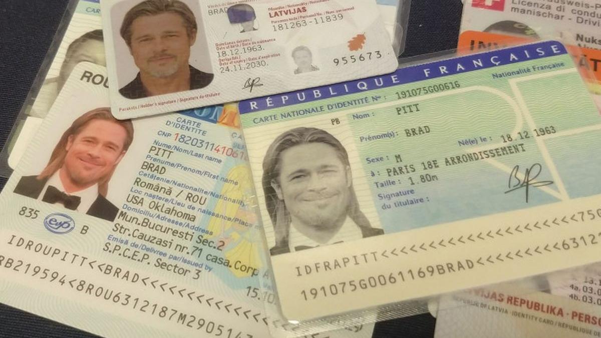 brad pitt buletin romanesc