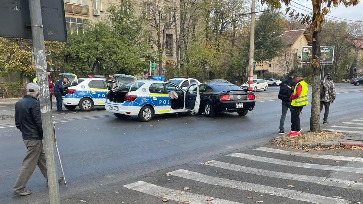 accident masina politie bucuresti 8 noiembrie 2022