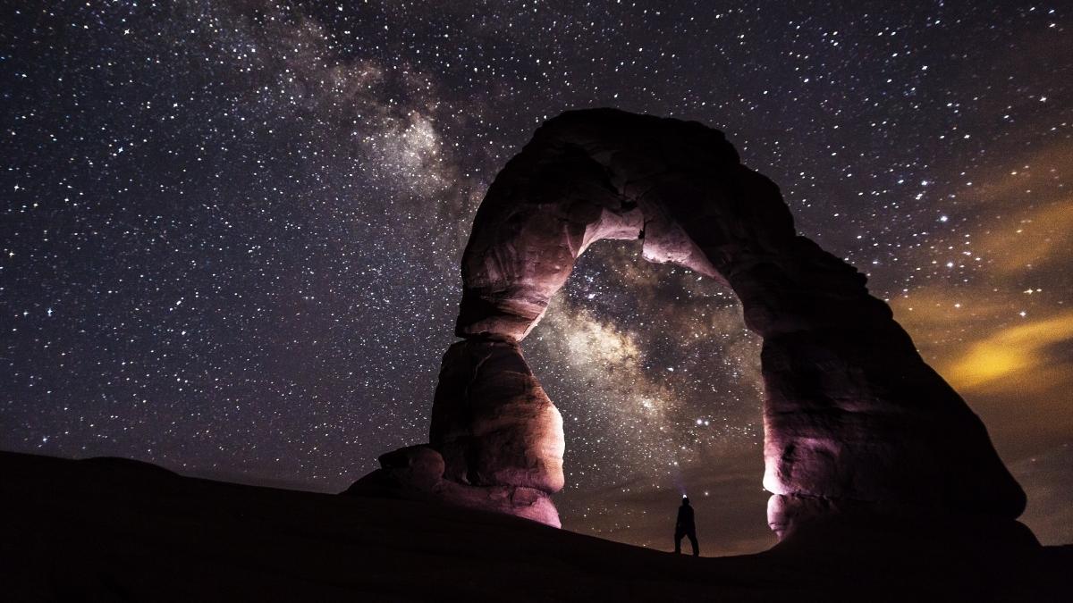 imagini spectaculoase explozie stele telescop spatial hubble