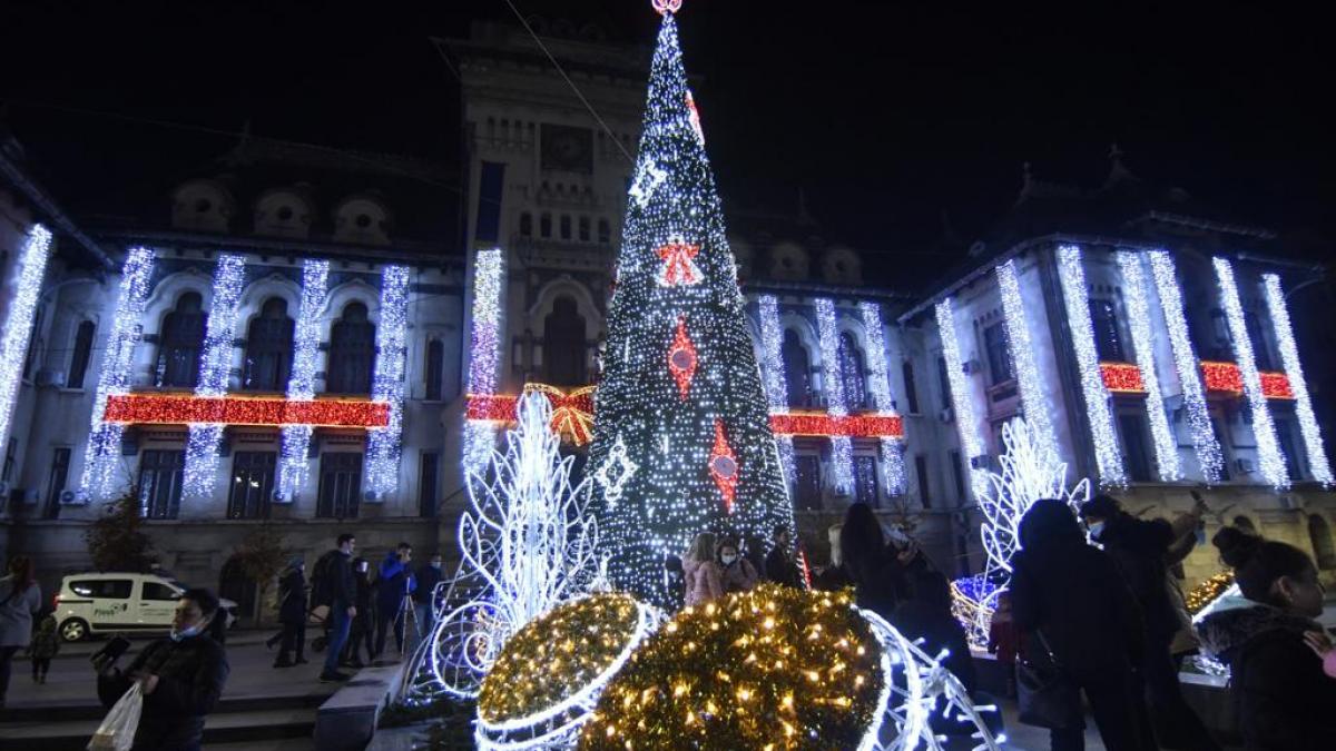 11 noiembrie cel mai buni artisti romania deschid targ craciun craiova