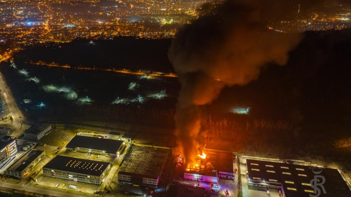 incendiu hala cluj napoca