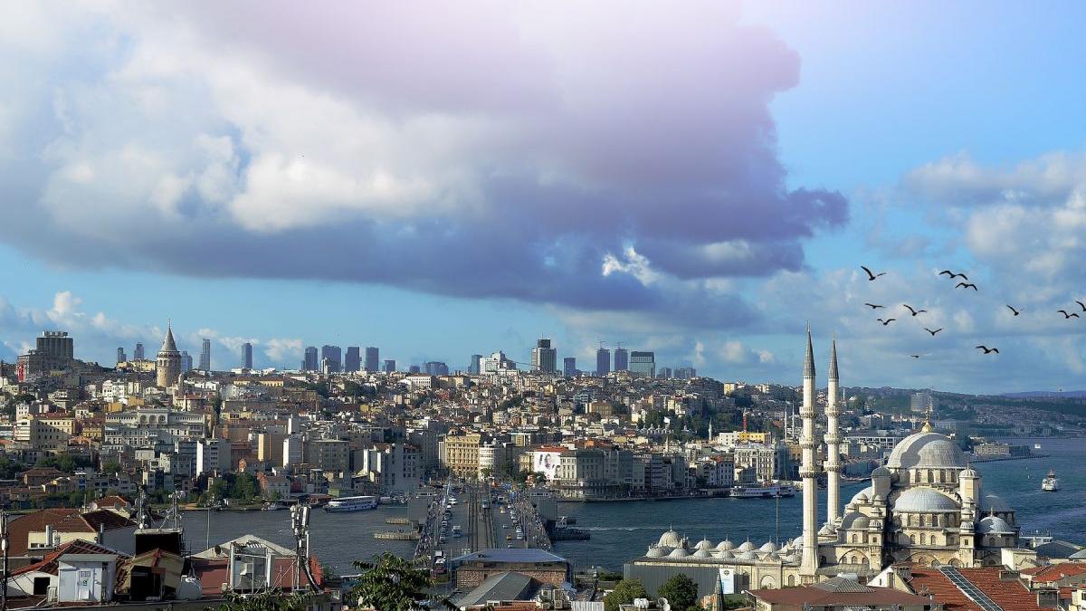 istanbul la pas pe urmele istoriei in orice anotimp