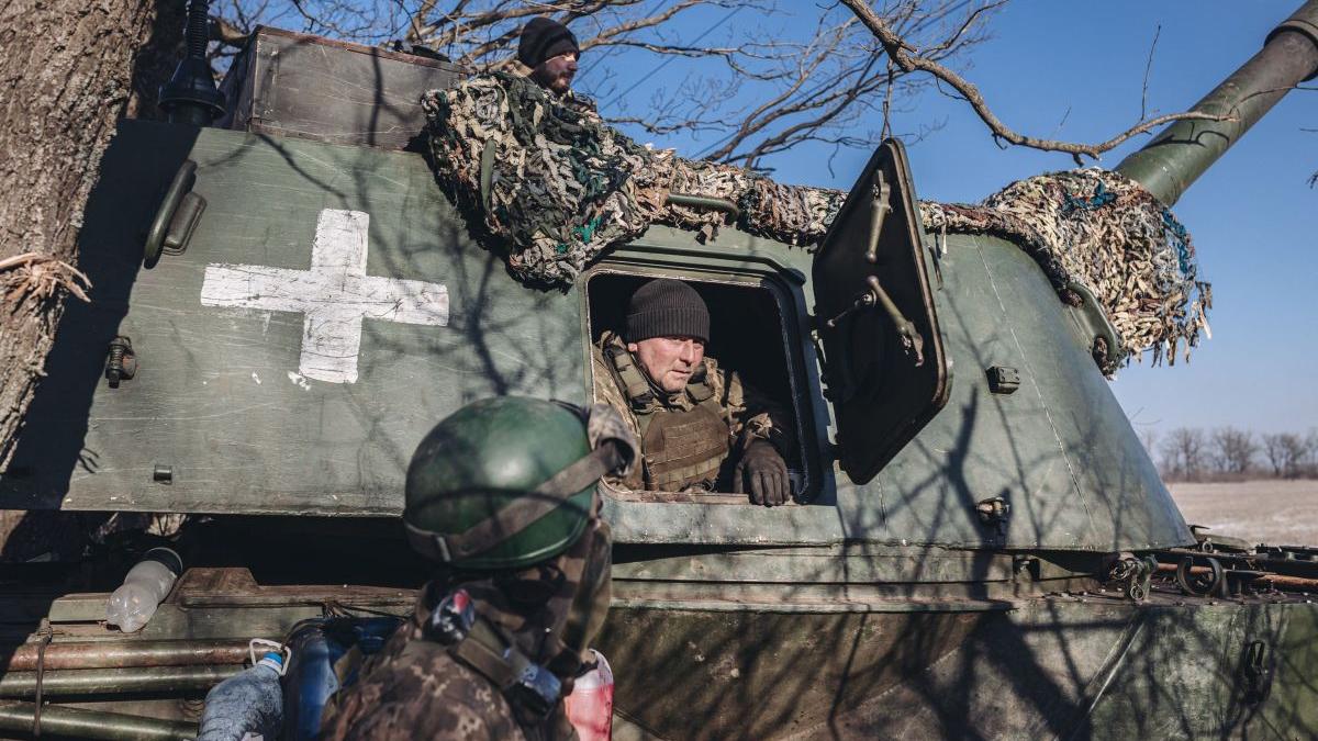 Soldati ucraineni ?n Donetk