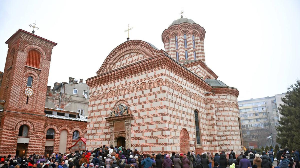 martea zi pelerinaj biserica sfantul anton curtea veche bucuresti ritual 9 marti indeplinire dorinte