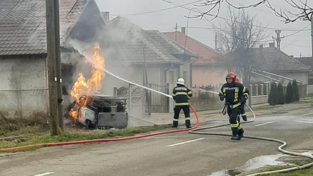 incendiu autoutilitara care transporta butelii accident teava de gaz satu mare