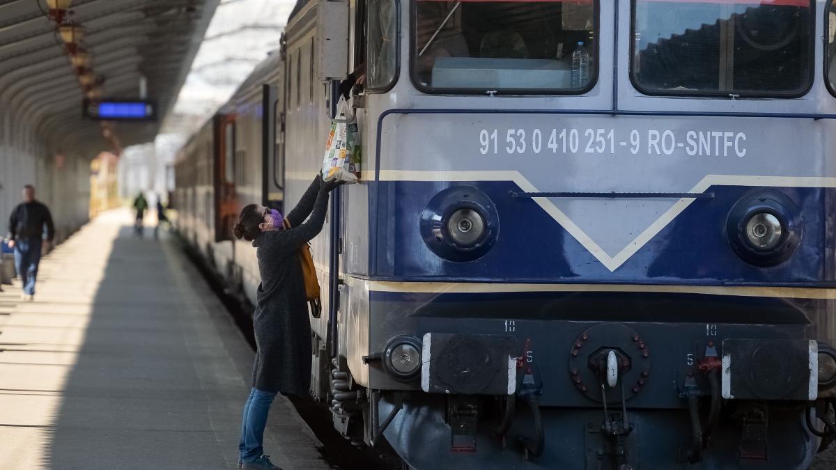 intarziere 150 minute tren vatra dornei bucuresti